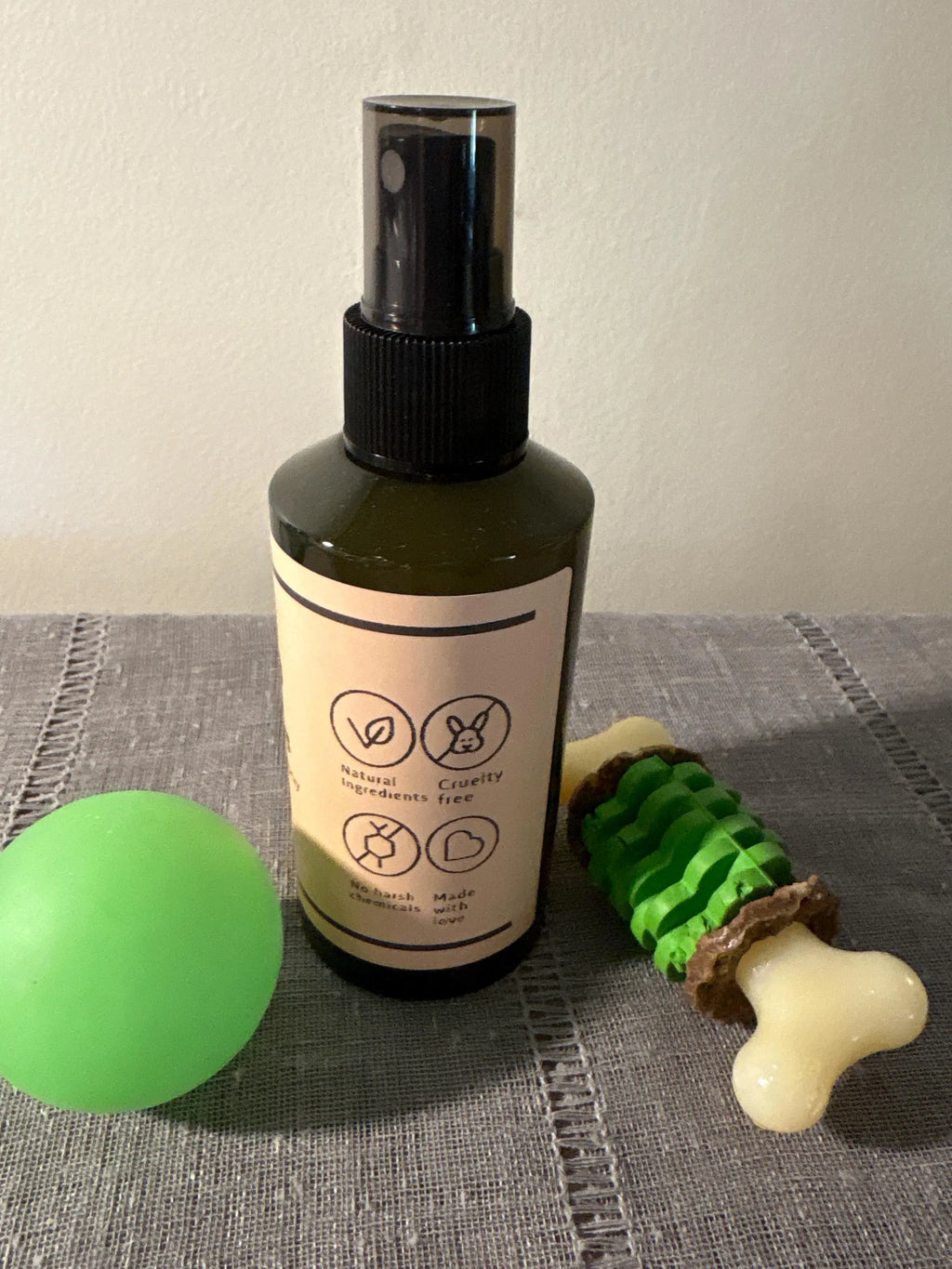 K9 Refresh Hot Spot and Moistening Skin Spray for Dogs & Puppies