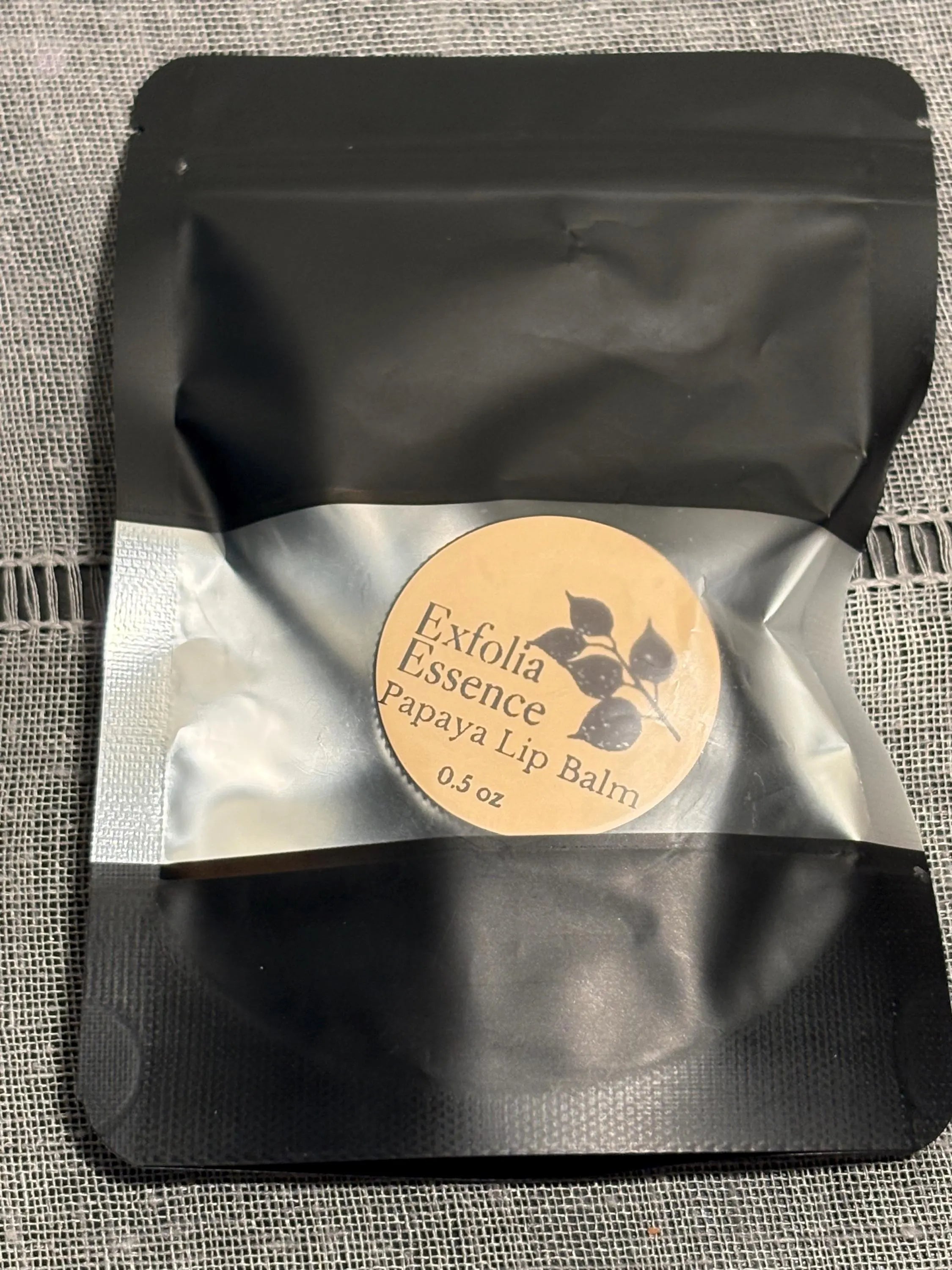 Luscious Lips Natural Moisturizing Lip Balm with SPF
